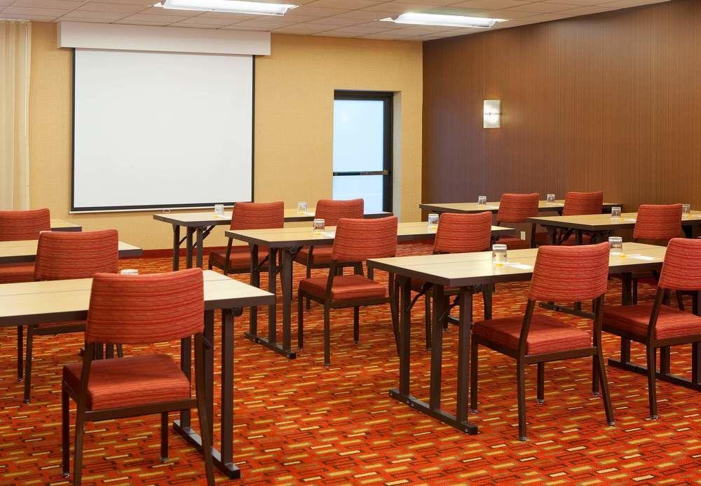Courtyard By Marriott Boston Norwood/Canton Esterno foto