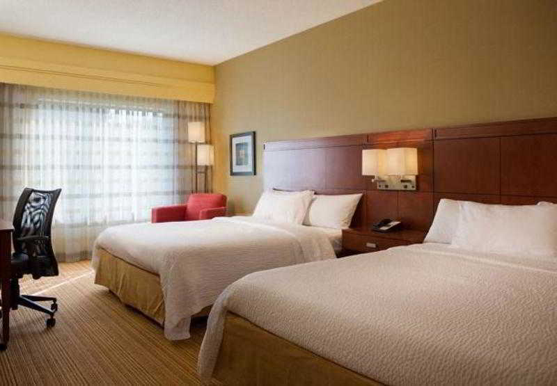 Courtyard By Marriott Boston Norwood/Canton Esterno foto