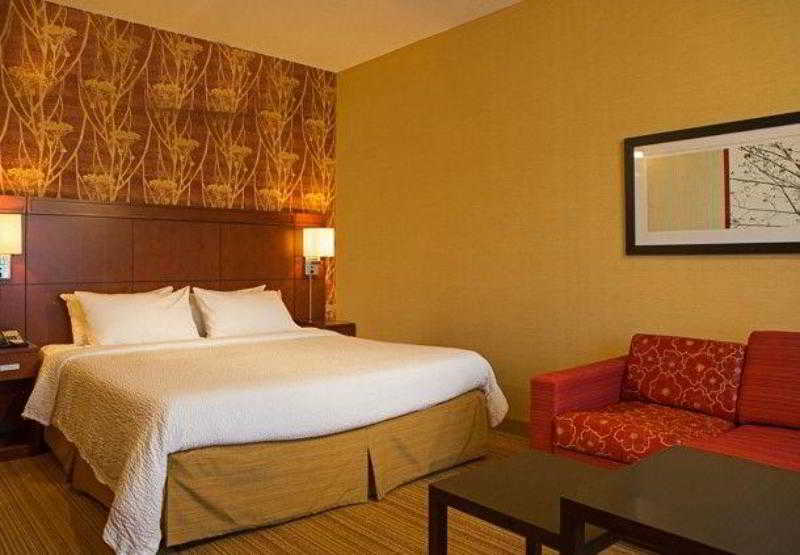 Courtyard By Marriott Boston Norwood/Canton Esterno foto